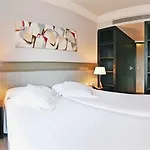Condado 3*