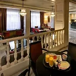 Condado Szálloda